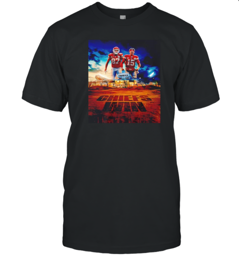 Travis Kelce And Patrick Mahomes Kansas City Chiefs Football Team Win NFL T- Classic Men's T-shirt