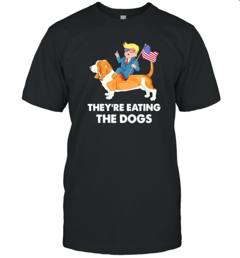 They'Re Eating The Dogs ! Pro Kamala Harris Debate T-Shirt