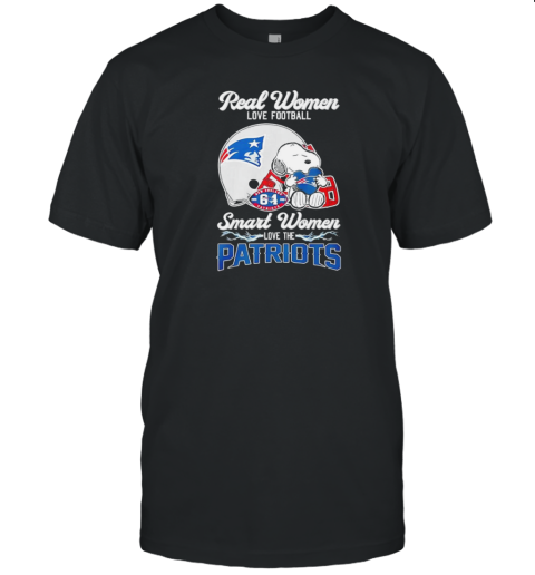 Snoopy Real Women Love Football Smart Women Love The New England Patriots T- Classic Men's T-shirt