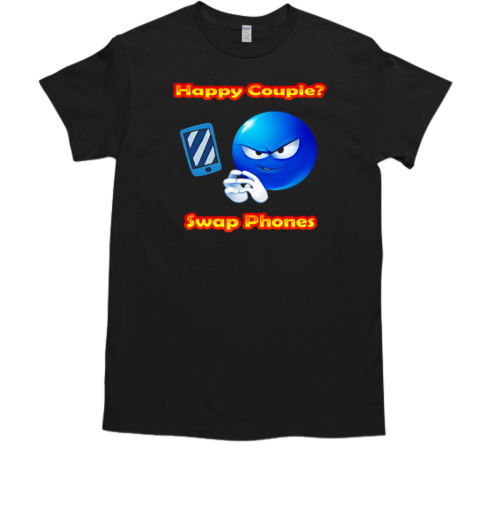 Happy couple swap phones T-Shirt