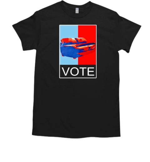 Tariq Nasheed wearing sofa vote T-Shirt