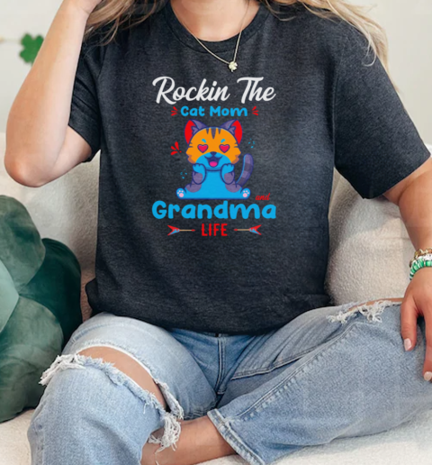 Rockin The Cat Mom Grandma Life Classic Women's T-shirt