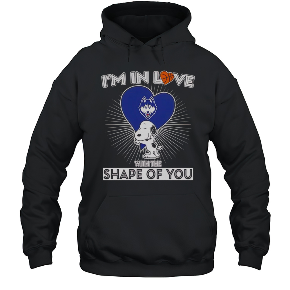 Snoopy Im In Love With The Shape Of You UConn Huskies Basketball Shirt Unisex Hoodie