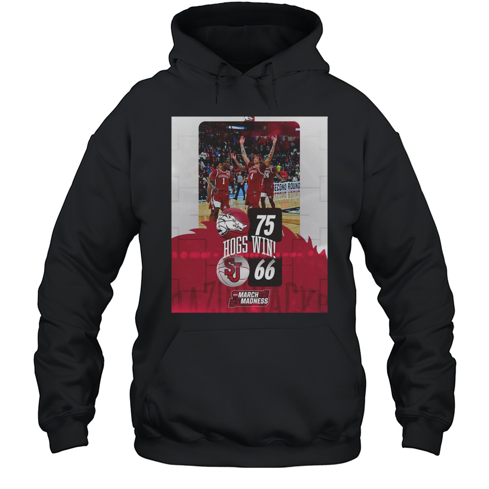 Hogs Win Arkansas Razorbacks Vs St Johns Red Storm Final Score 75  66 NCAA March Madness T-shirt Unisex Hoodie