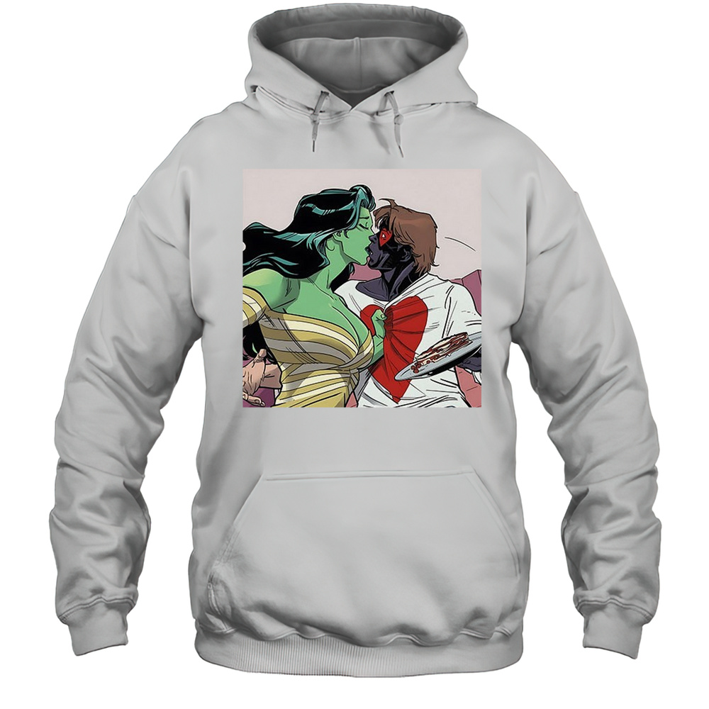 She-Hulk Kissing Superhero Comic Shirt Unisex Hoodie