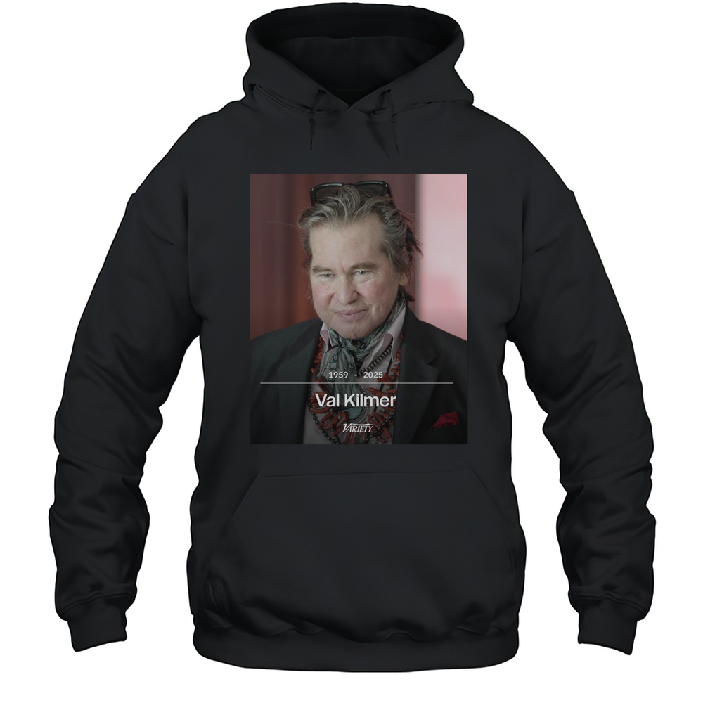 RIP Val Kilmer Who Played Bruce Wayne In Batman Forever Has Died 1959-2025 T-shirt Unisex Hoodie