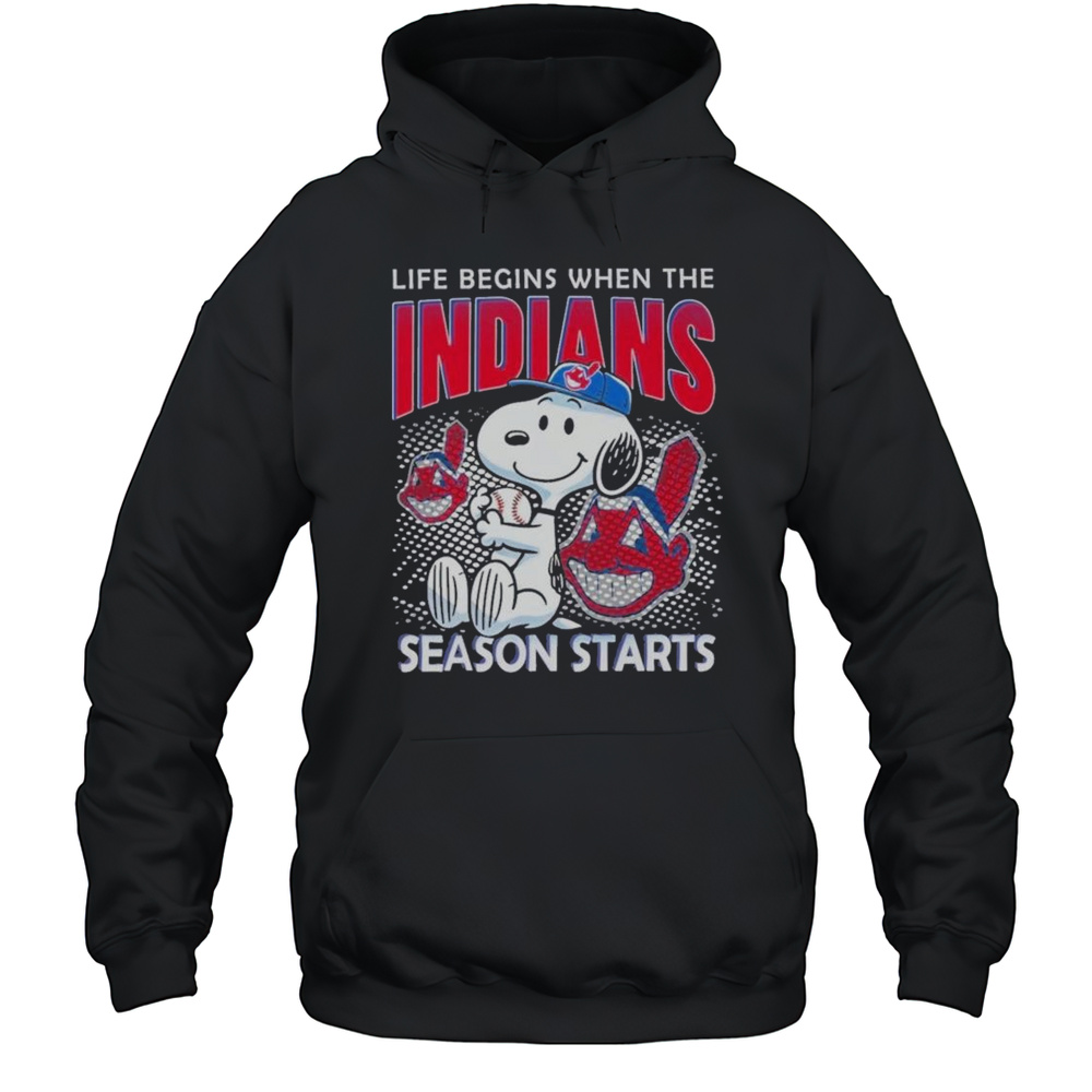 Snoopy Life Begins When The Cleveland Guardians Season Starts 2025 Shirt Unisex Hoodie