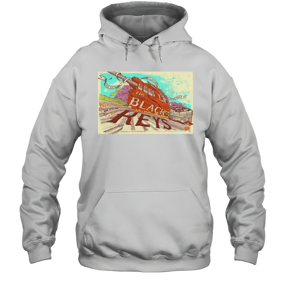 The Black Keys At Red Rocks Amphitheatre On May 27 2025 Shirt Unisex Hoodie