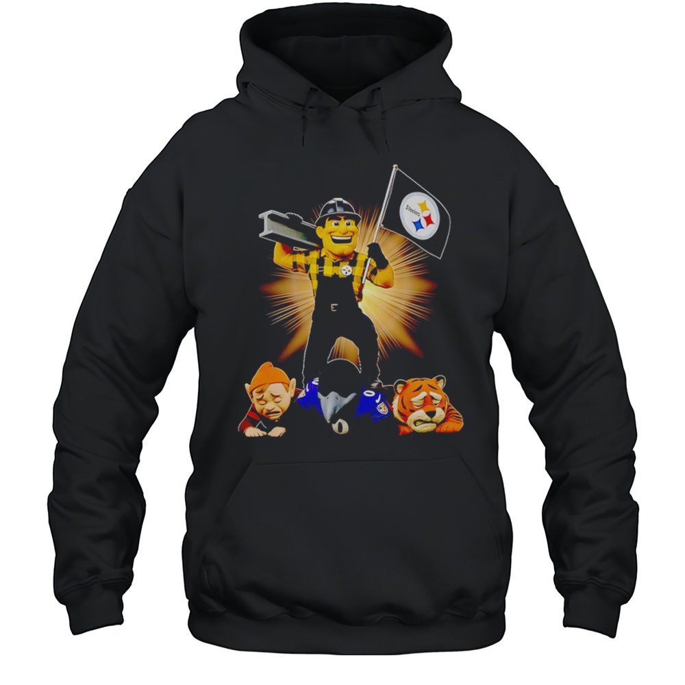 Pittsburgh Steelers Mascot Standing With Flag Shirt Unisex Hoodie